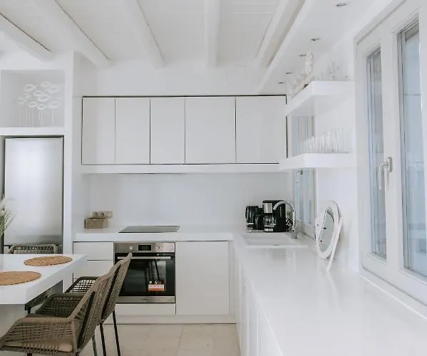 Willa Sunsenses Ariadne Piso Livadi